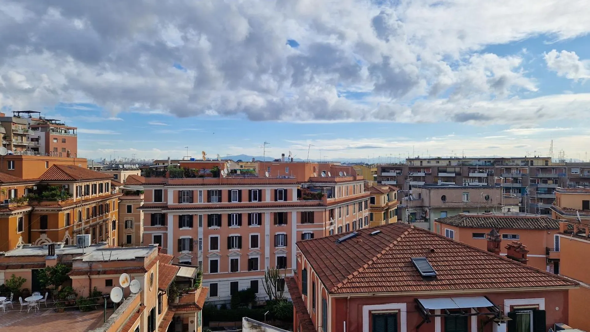 Heidi'S Apartment In Trastevere Rome
